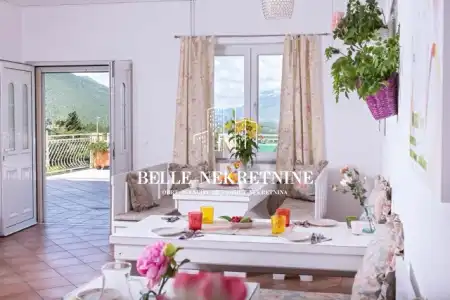 Gornja Brela - kuća
